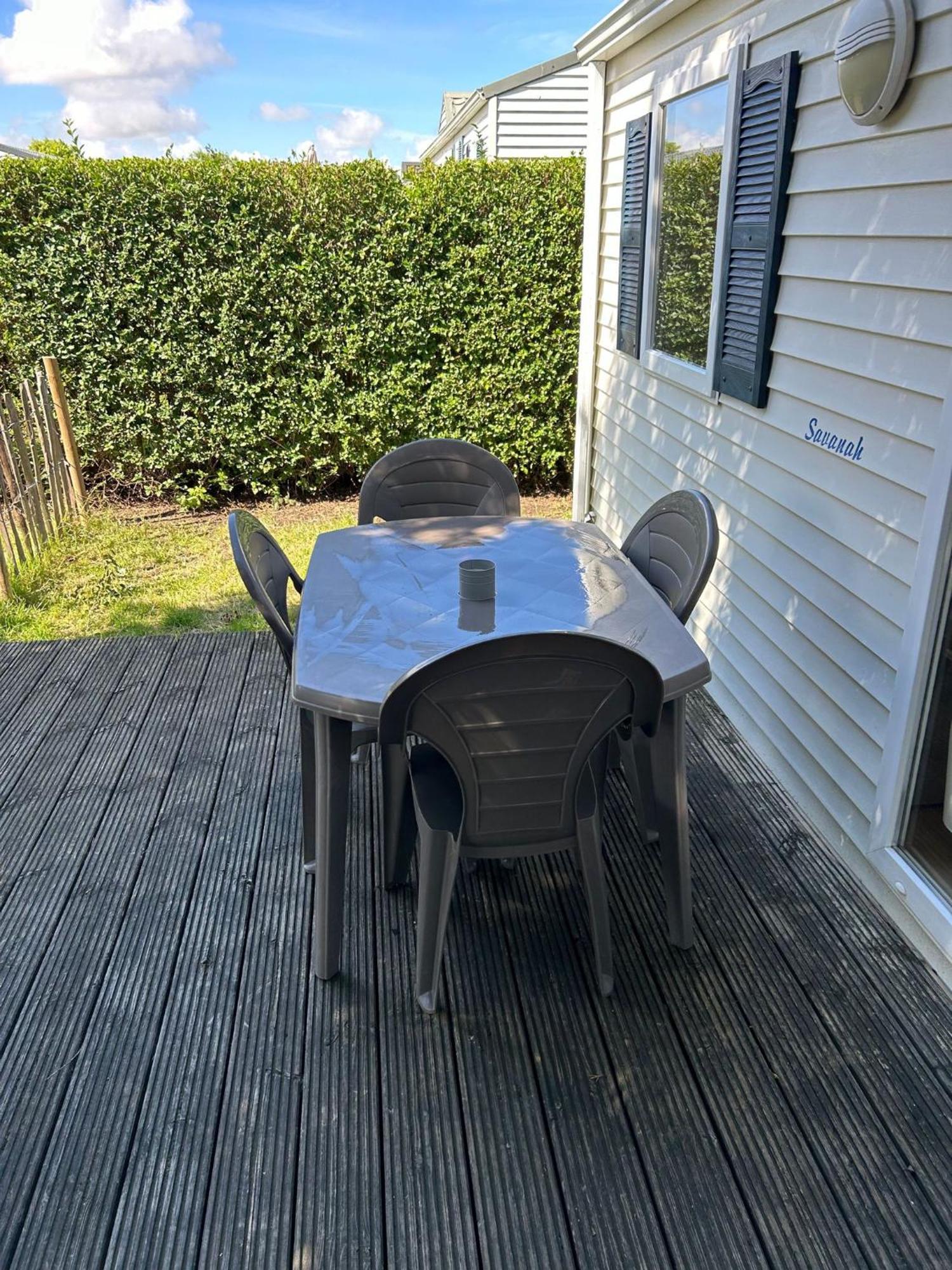 Luxueuze Stacaravan 4Pers Met Terras En Tuintje 브레데네 외부 사진